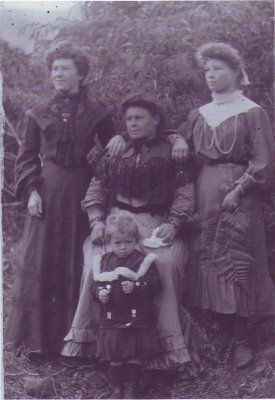 Matilda, Mary Ann and 2 of Matilda's sisters