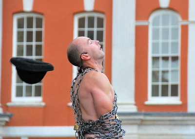 pbase Street performer Covent Garden 2 October 12 2006.jpg