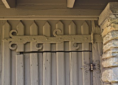 Stable henges