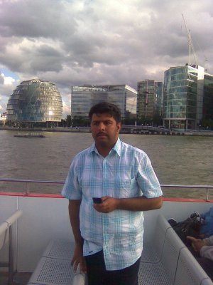 habib in river thames