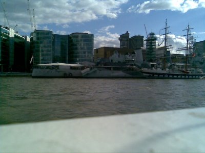 london from river thames