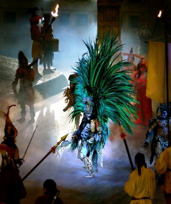 Battle Between Montezuma and Cortes, Xcaret Theatre