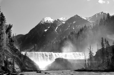 wapta falls bw.jpg