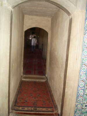 Istanbul8d SultanAhmet Mosque Inside second floor.jpg