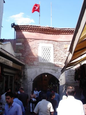 Istanbul29 entrance for kapalicarsi.jpg