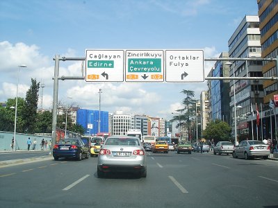 Istanbul Mecidiyekoy2.jpg