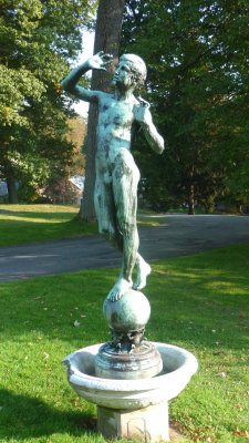A statue and fountain on the southern end of Lyndhurst.