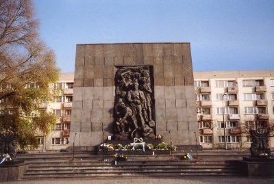 The Ghetto Heroes' Monument shows the Jewish martyrdom and struggle in the Jewish ghetto during WWII.