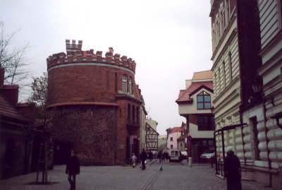 The Cat's Head Tower was part of the wall separating Old Town from New Town.