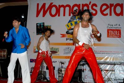 womans era singer kuldeep sandhu.jpg