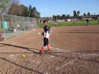 Courtney softball 2008.JPG
