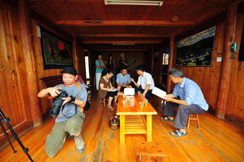 In Miao Kings home I met 2 other very good photograpers
