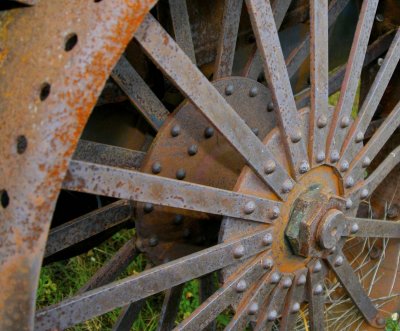 The old steel wheel