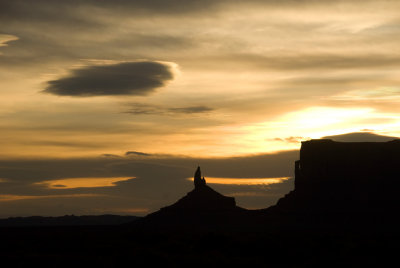 Monument Valley - sunrise