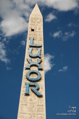 Luxor 25498