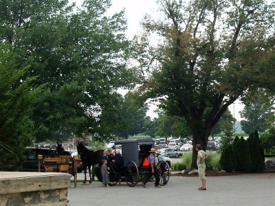 Amish family shopping, children go bare foot