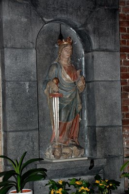 Niche statue in St. Cathrina's