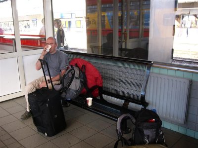het station van Rotterdam, wachten op de trein naar Vlissingen