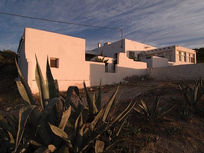 Cortijo del Aire, Los Escullos