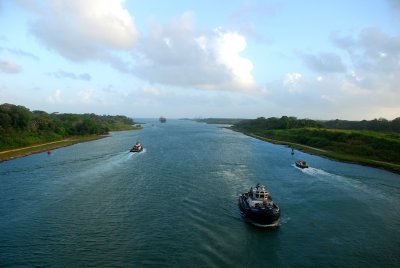 Transiting the Panama Canal - Monday 21st January, 2008