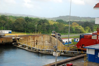 Close up of the mule guiding the ship through the lock