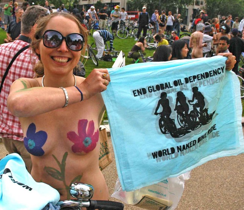 london naked bike ride 2008