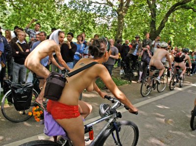 london naked bike ride 2008