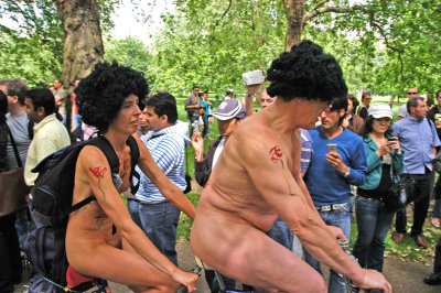 london naked bike ride 2008