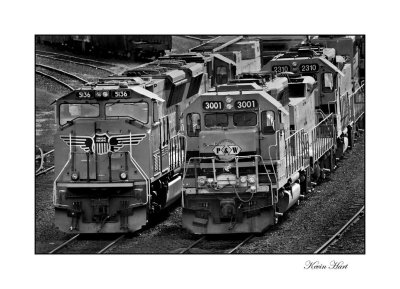 13x bw trains 0308 alb_tn.jpg