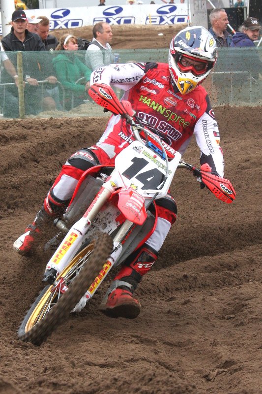 L2 013.jpg