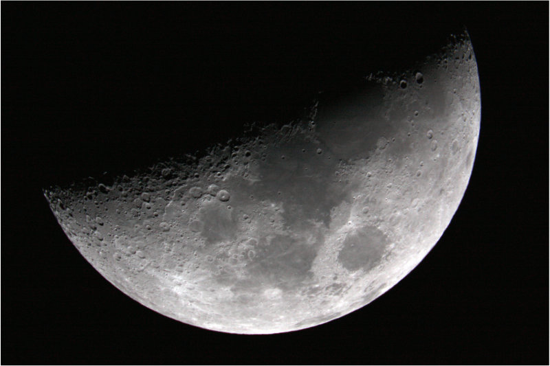 moon.jpg