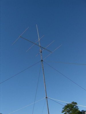 6mtr Beam & 2mtr vertical By VA3BOZ