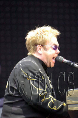 Elton John concert18.jpg