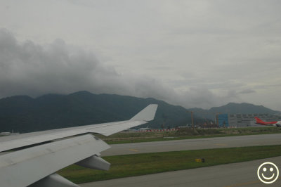 DSC_6543 landing in Hong Kong.jpg