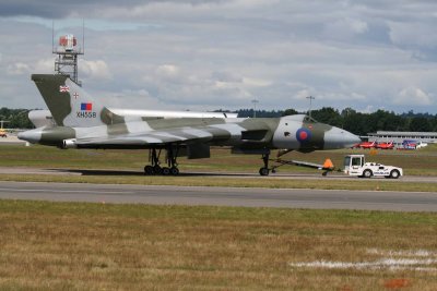Vulcan tow-out   6871