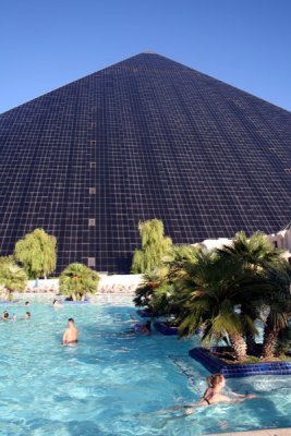 Pool at the Luxor