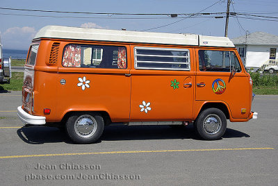 Peace and Love 1975  Volkswagen