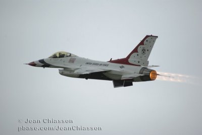 Thunderbirds F-16C United States Air Force  ( Quebec Air Show ) 2008