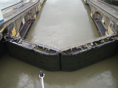 What the locks look like. There are 3 sets, each in pairs with 3 parts in each set.JPG