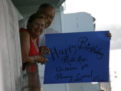 Tom n RuthAnn Pierick, dinner partners fr Canyon Lk CA - her birthday!.JPG