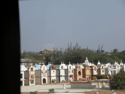 Cemetery where they recycle tombs through generations.JPG