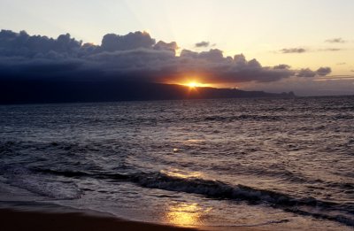 Sunset at Baldwin Beach