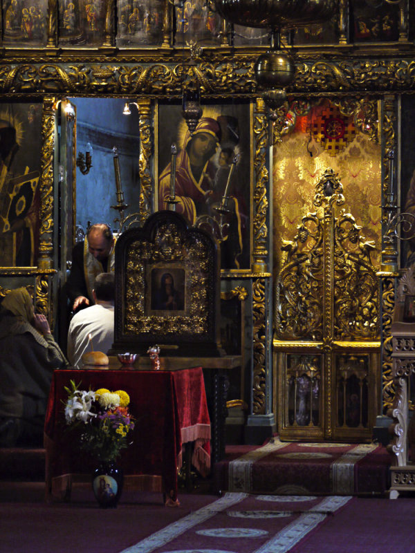 Blessing, Old Court Church, Bucharest, Romania, 2009