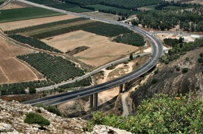 new bridge from Mount Precipice in Nazareth.JPG