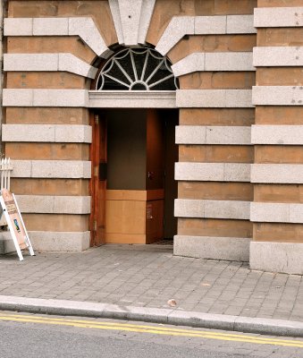 while in Ireland you can get a good cappuccino behind this door