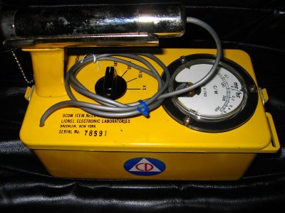 Lionel CD V-700 Civil Defense Geiger Counter
