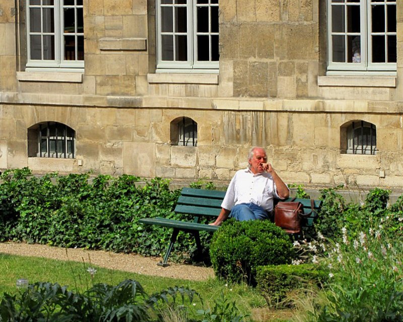 le penseur du jardin