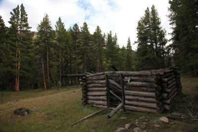 Old cabin along the trail
