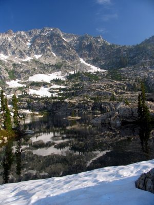 Mirror Lake and Mirror Pass route