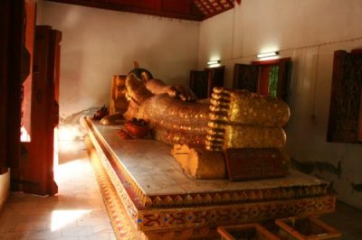 Reclining Buddha, Chiang Mai